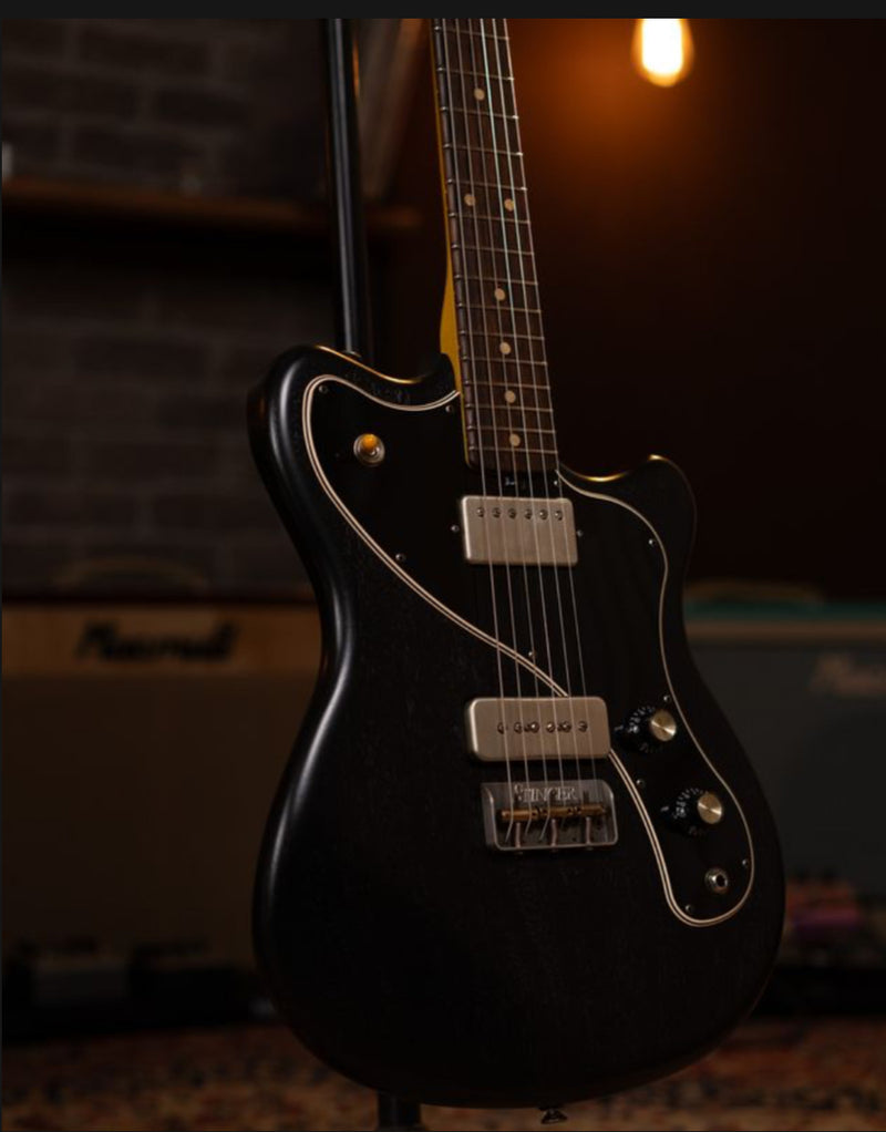 Macmull NAMM SHOW Stinger