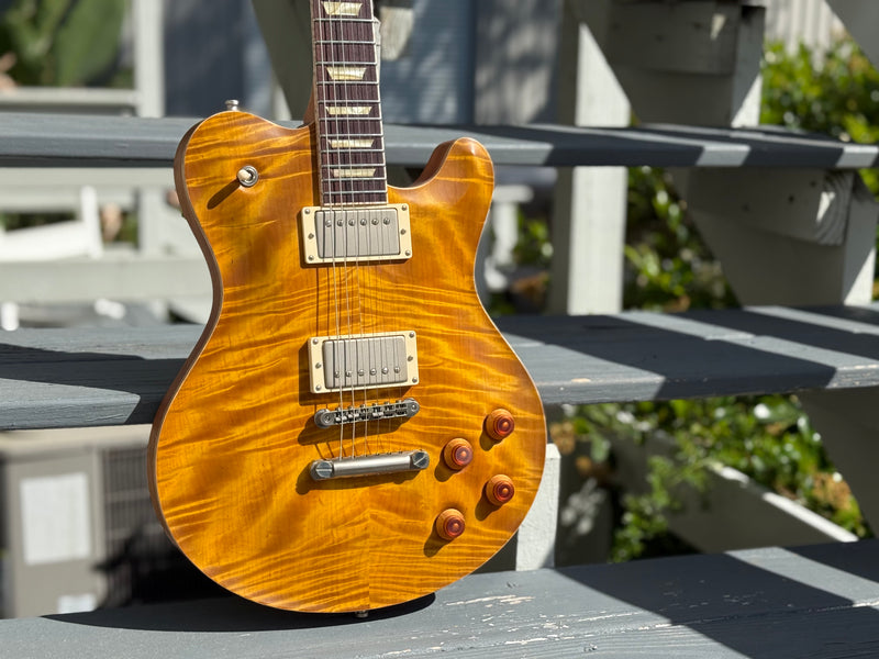 Nik Huber Dolphin 59 Exceptional Top